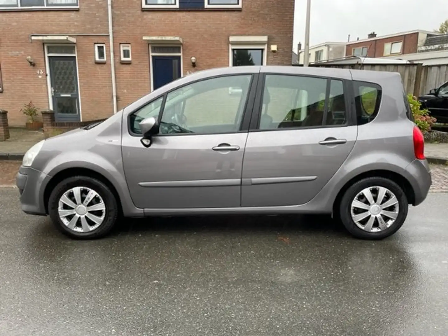 Renault Grand Modus Grijs - 2