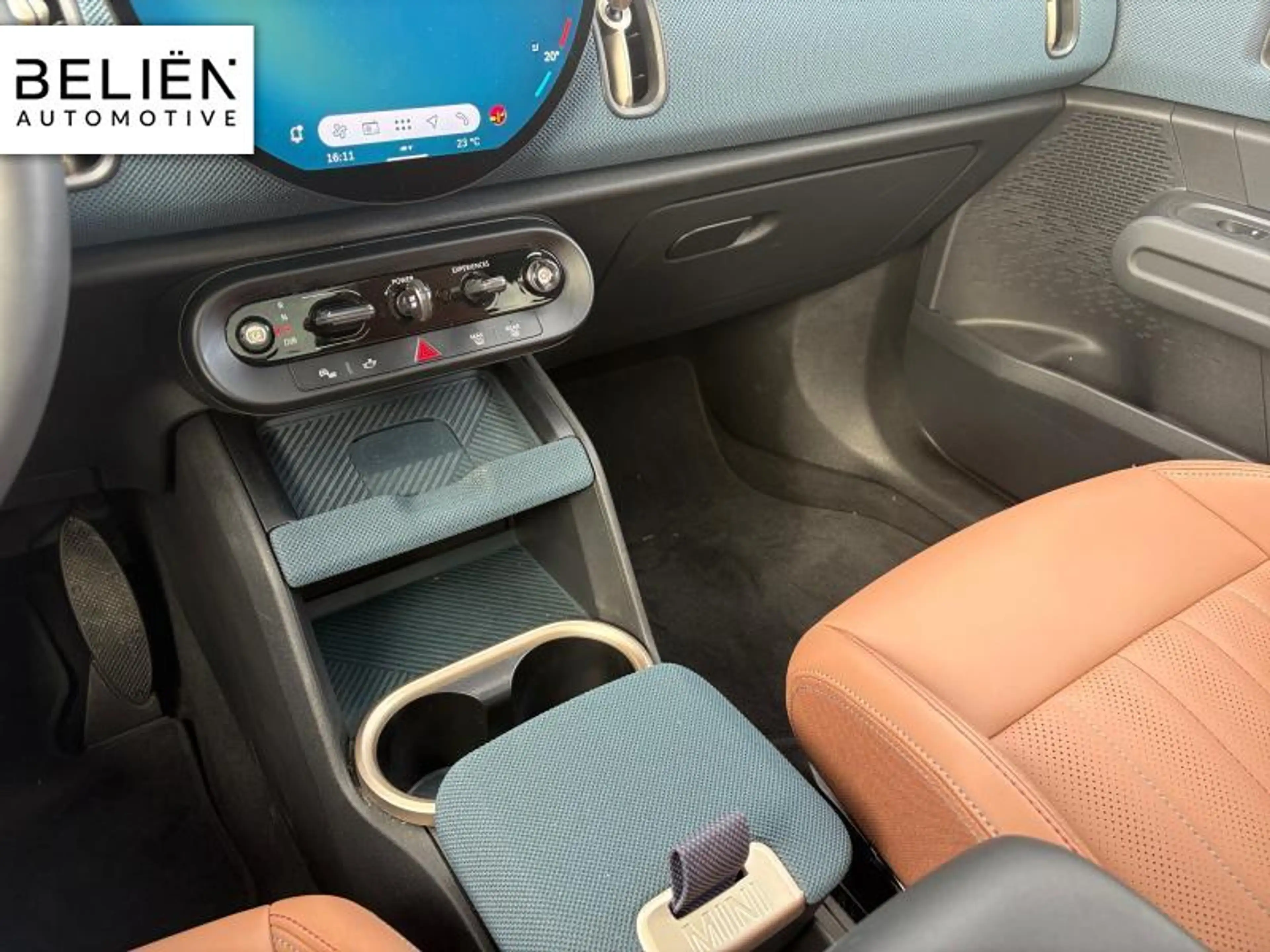 MINI Countryman E Favoured Trim — photo 10