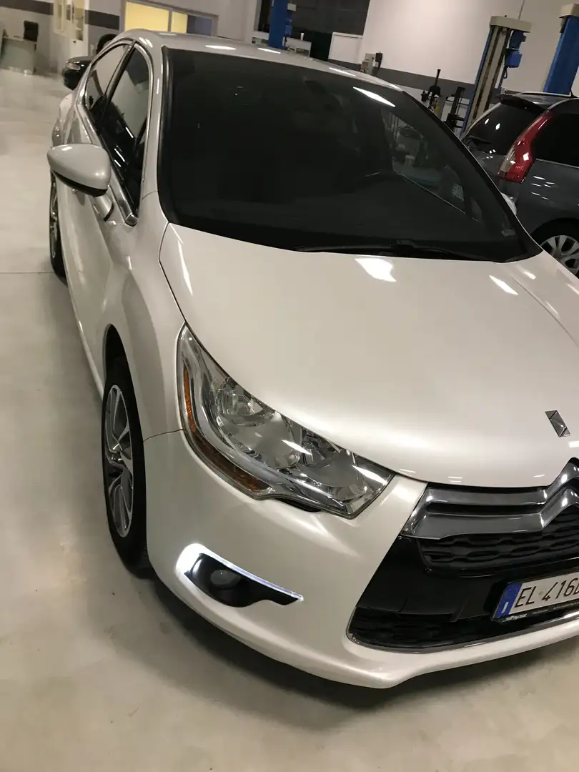 Citroen DS4 DS4 1.6 e-hdi airdream So Chic 110cv cmp6 Bianco - 2