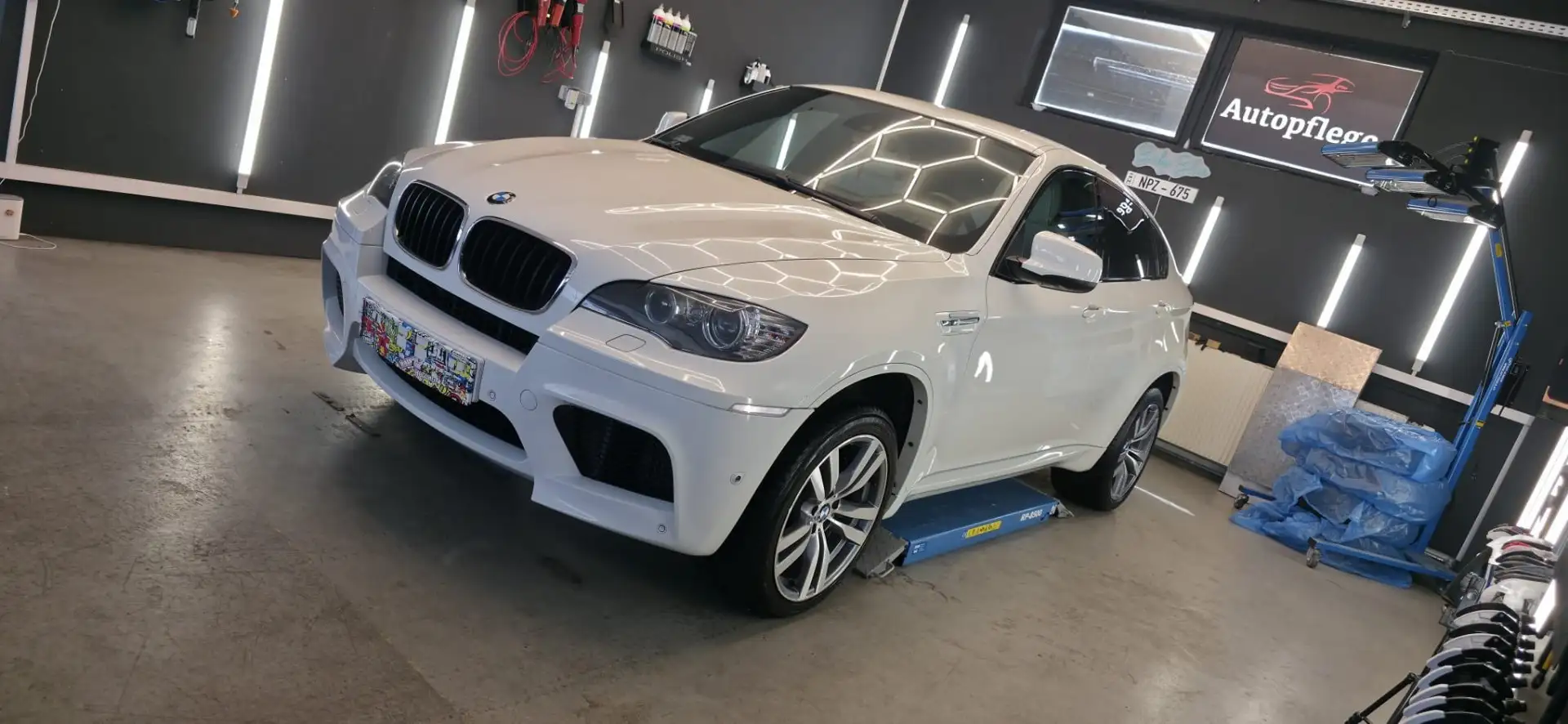 BMW X6 M BMW X6 M V8 | 198.000 km | 2 Besitzer | HUD - 2
