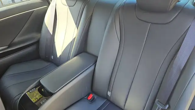 Toyota Mirai view 9