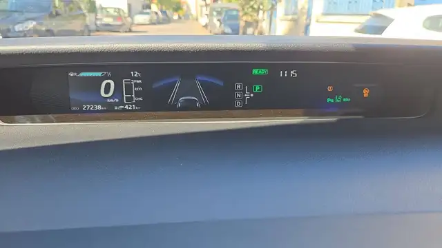 Toyota Mirai view 12