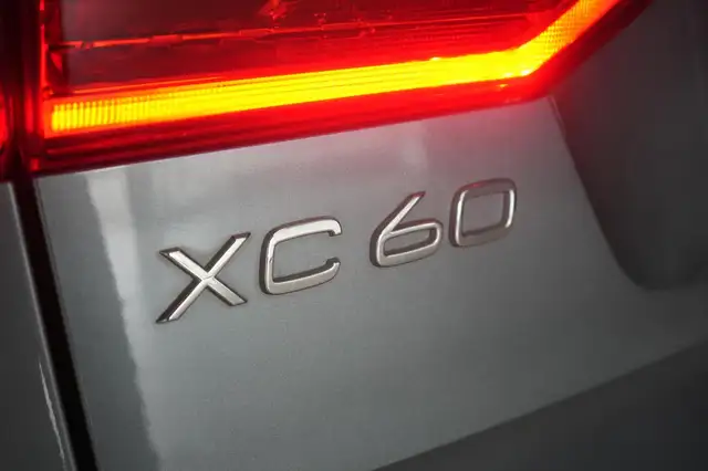 Volvo XC60 view 23