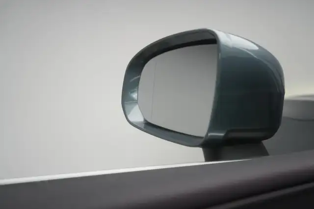 Volvo XC60 view 22