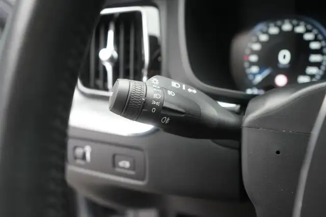 Volvo XC60 view 20