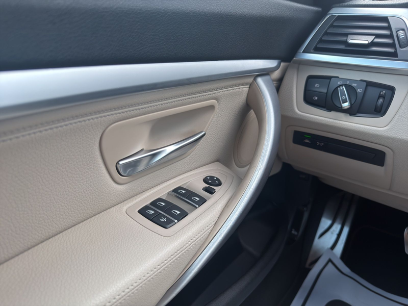 BMW 320 d xDrive Sport Line Aut. — photo 14