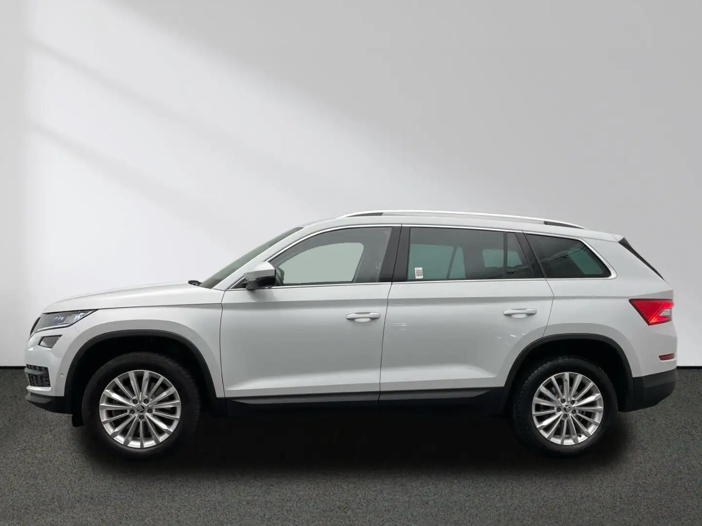 Skoda Kodiaq Style 2.0 TDI DSG 4x4 CarPlay LED AHK Weiß - 2