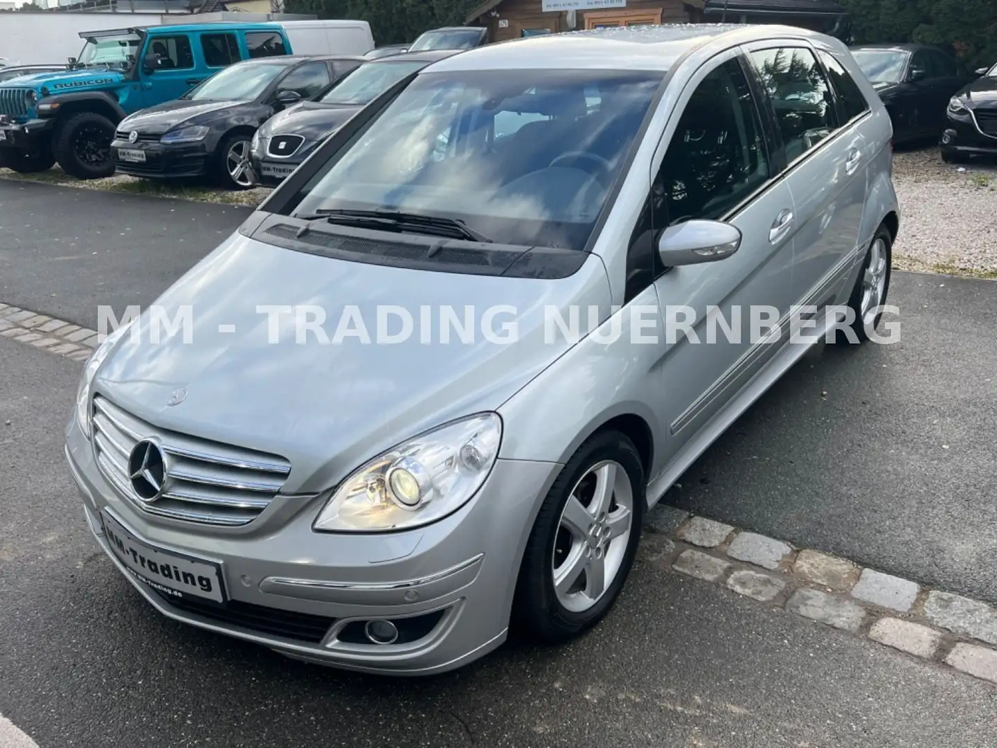 Mercedes-Benz B 200 CDI-6GANG-KLIMA-BI-XENON-2.HD-ALU-EURO4 Zilver - 1