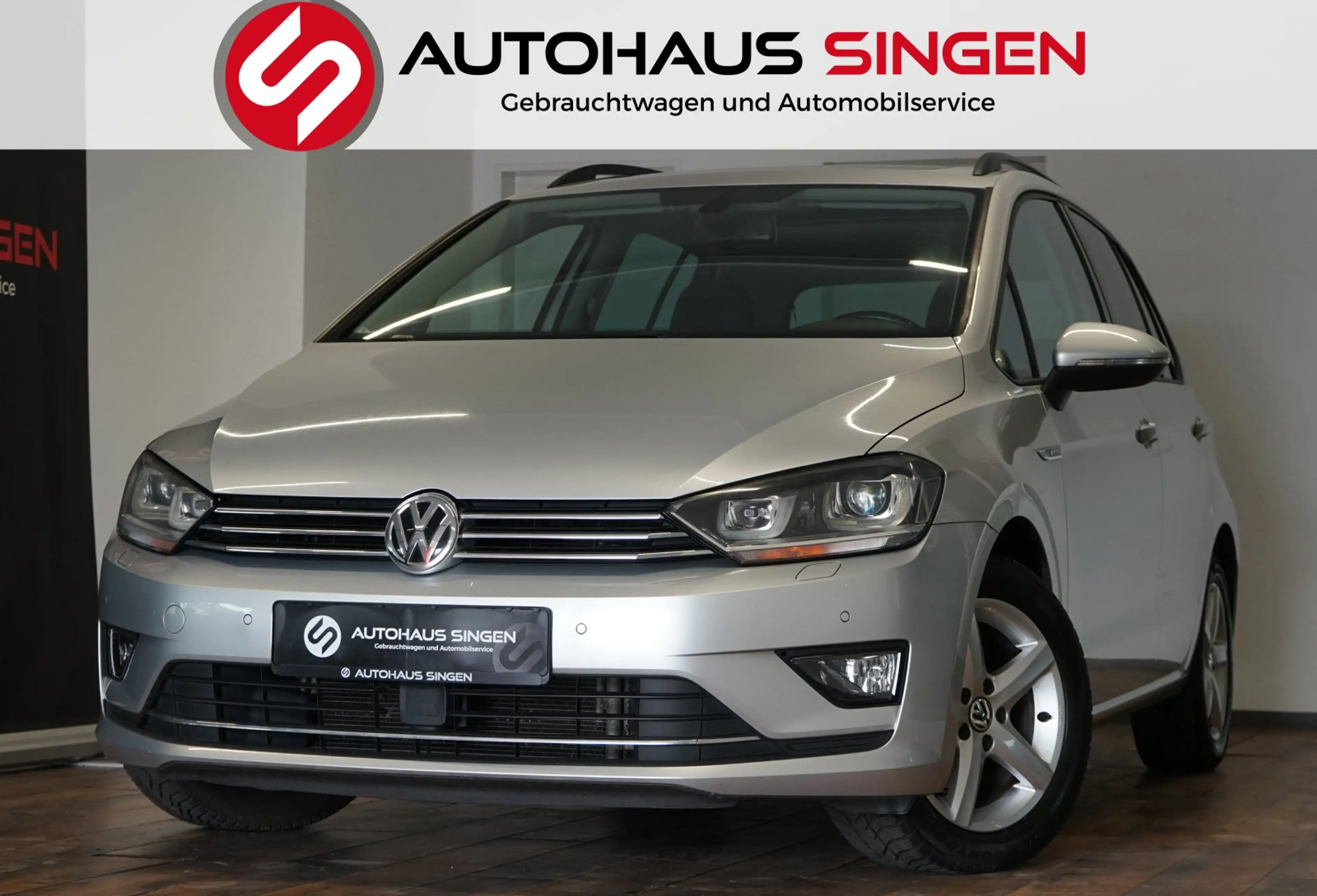 Volkswagen Golf Sportsvan VII Lounge|BI-XENON|NAVI|PANO|ACC