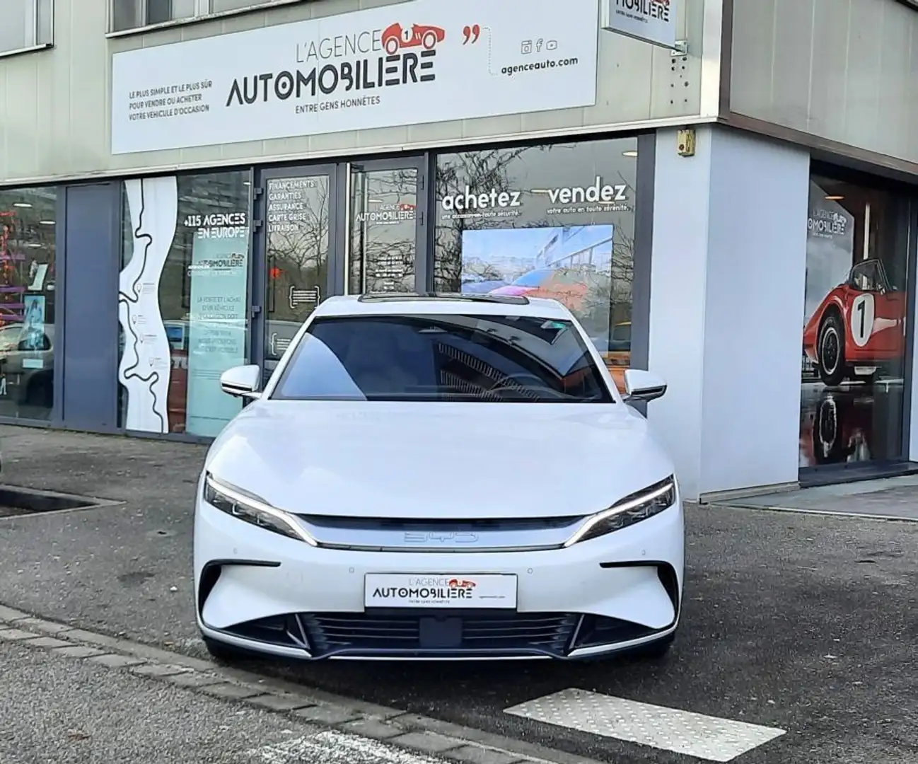 BYD Han EXECUTIVE 85 Kwh 517CH Blanco - 2