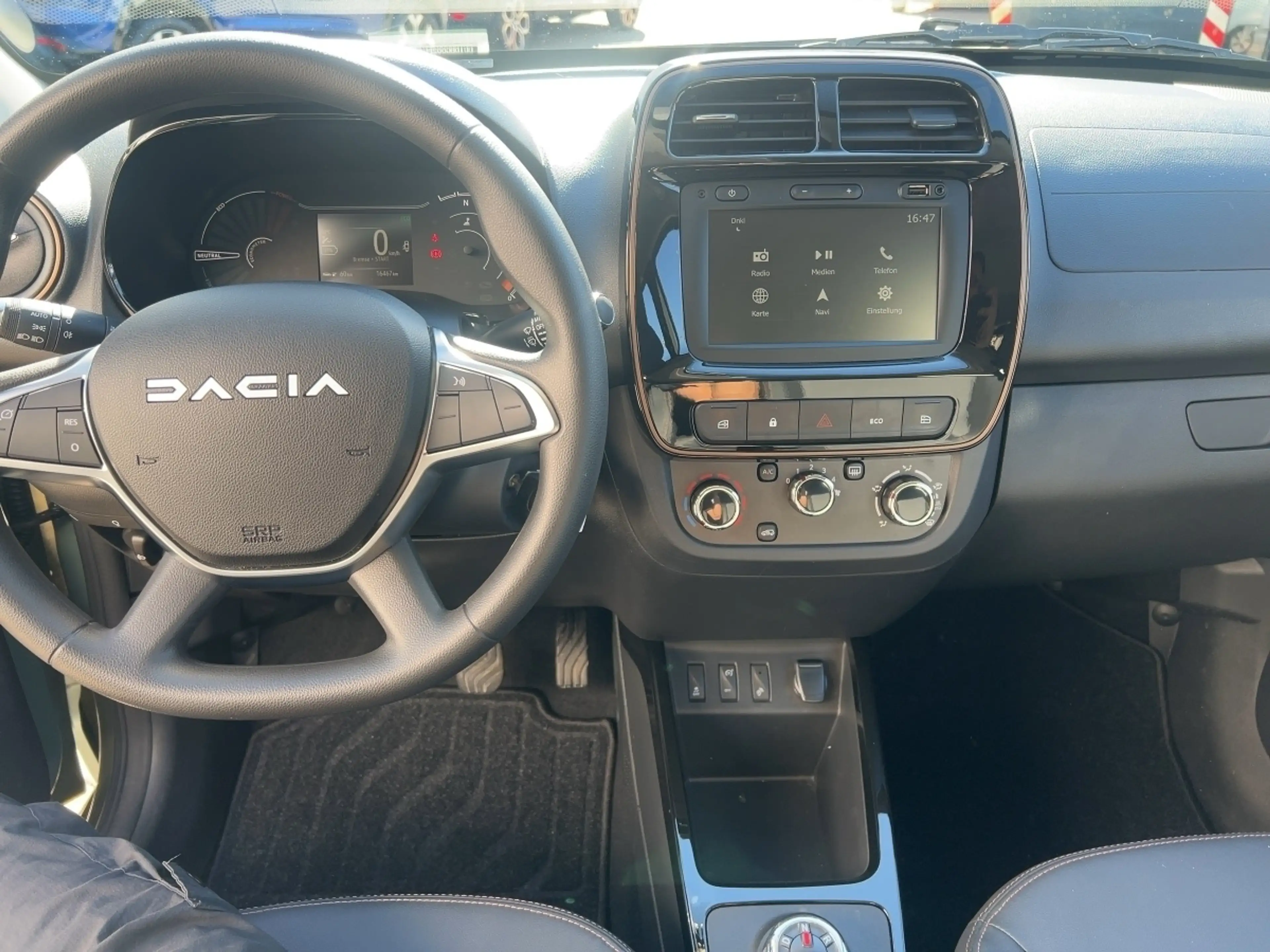 Dacia Spring Electric Extreme — photo 12