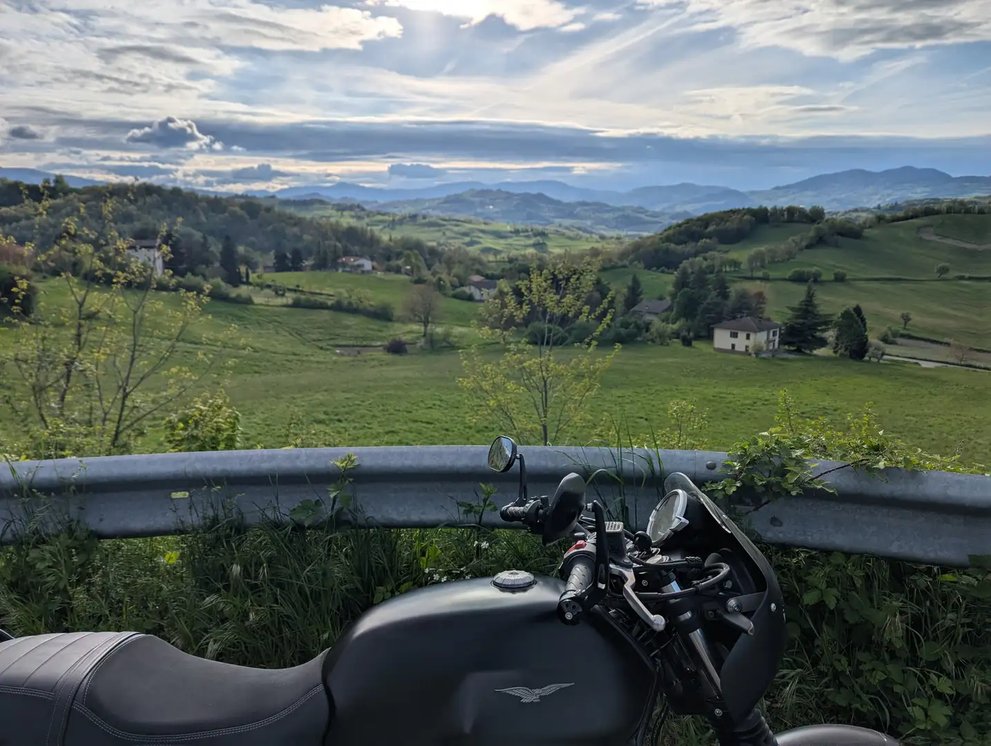 Moto Guzzi V 7 IV Stone 850 Negru - 2