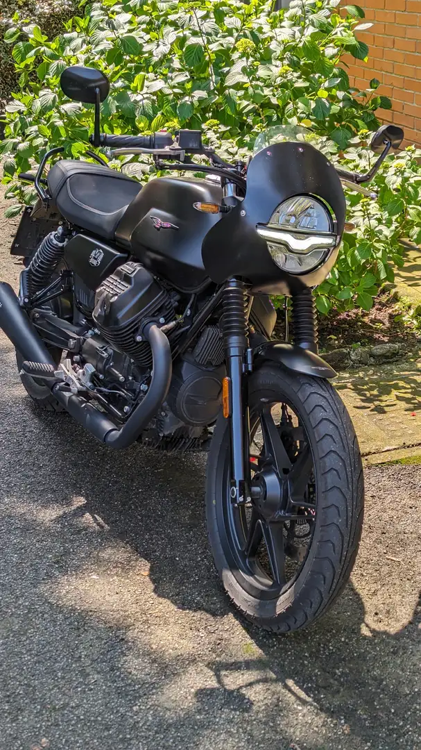 Moto Guzzi V 7 IV Stone 850 Negru - 1