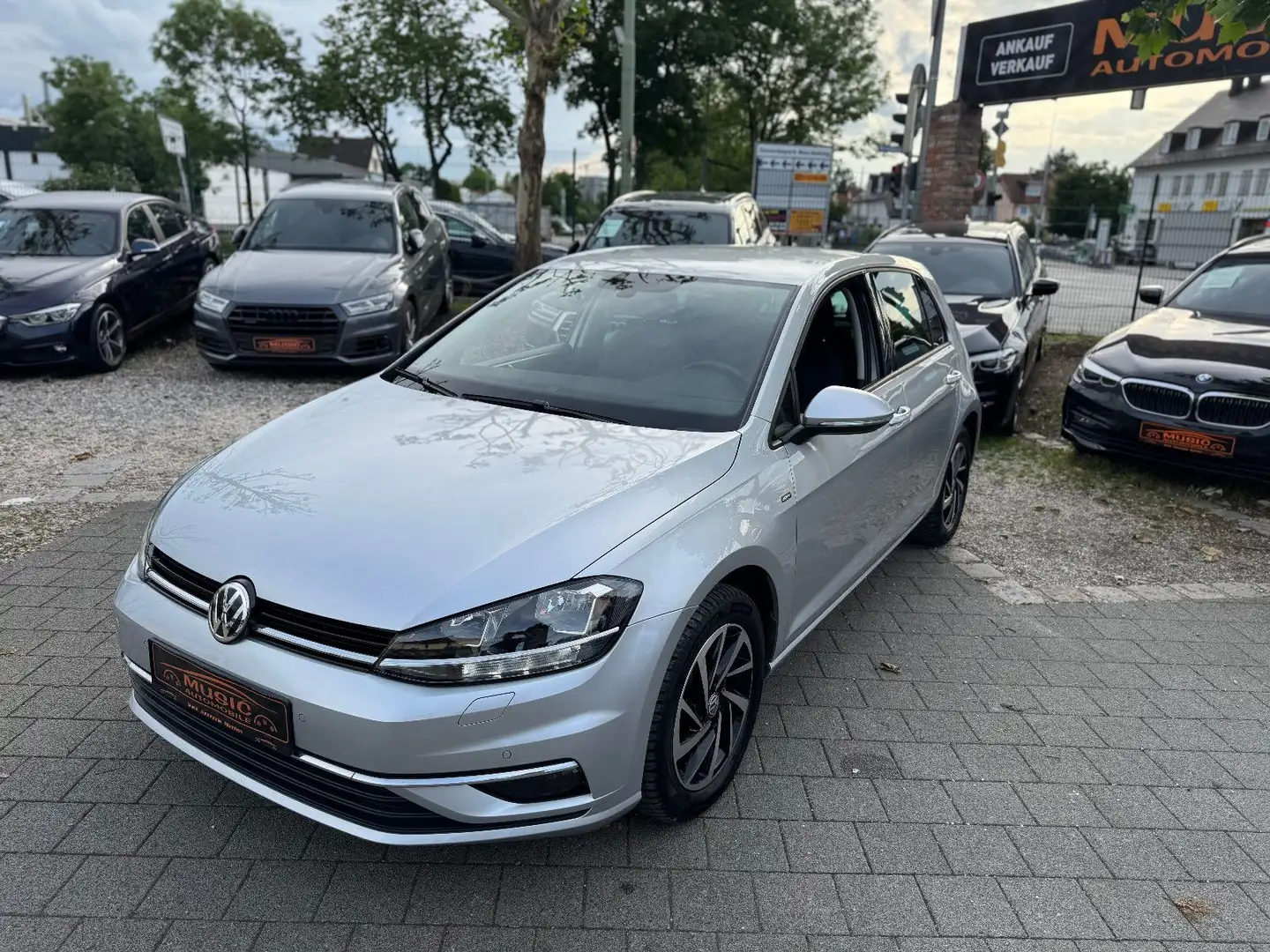 Volkswagen Golf VII Lim. Join/Navi/Scheckheft Plateado - 1