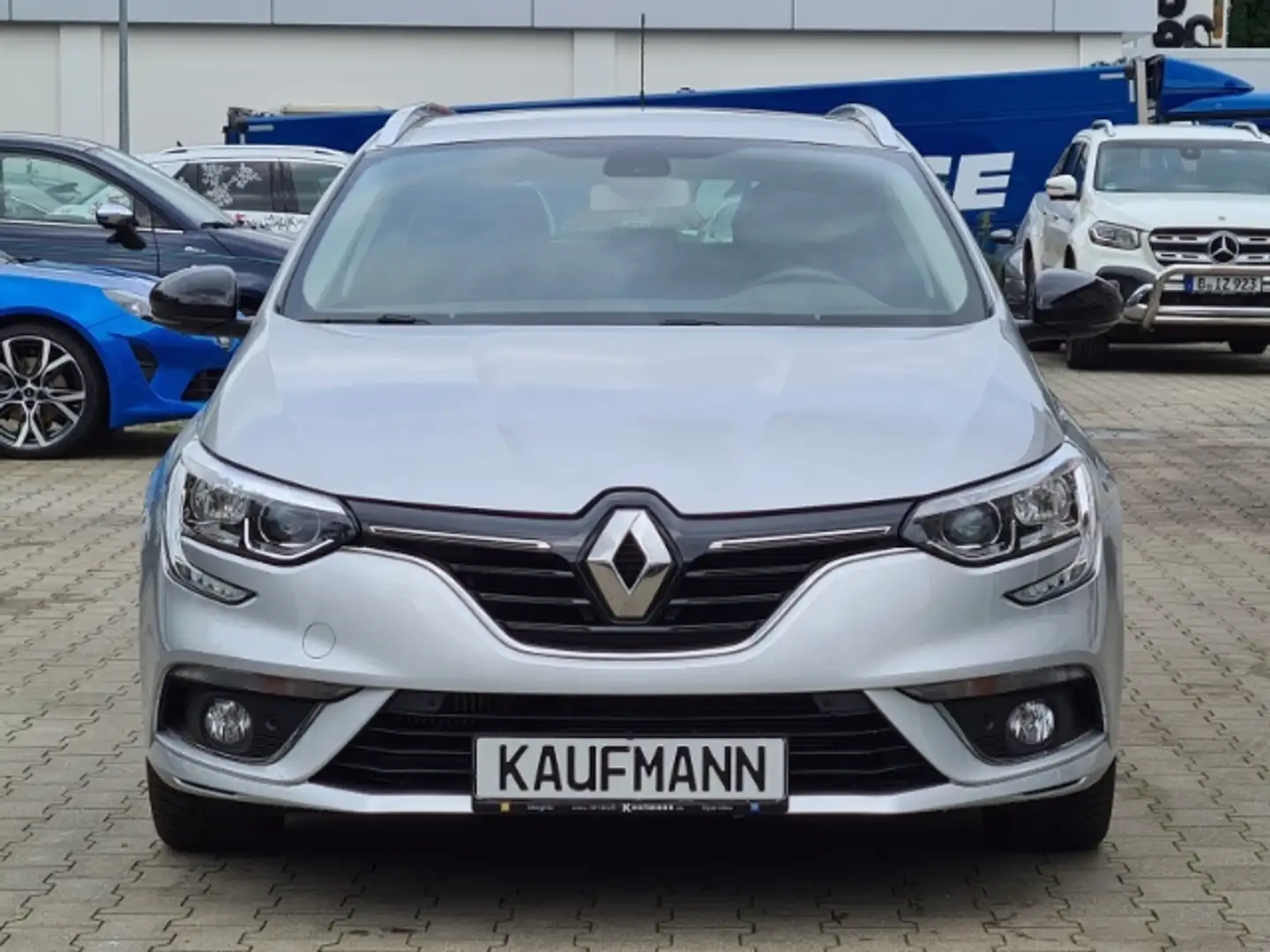 Renault Megane IV Grandtour Limited DELUXE 1.3 Kamera/Sitzh Silber - 2