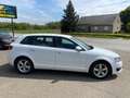 Audi A3 1.6 TDi Attraction Sportback Blanco - thumbnail 2