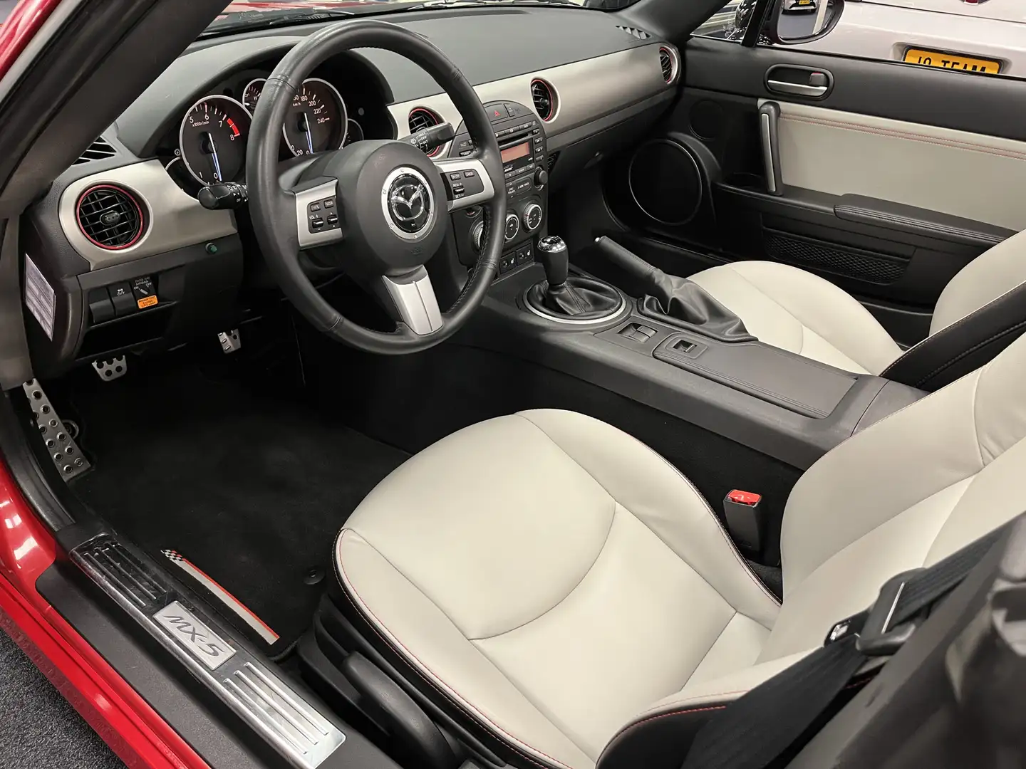 Mazda MX-5 NC Roadster Coupe 2.0i Senshu Limited 160PK Airco Rouge - 2