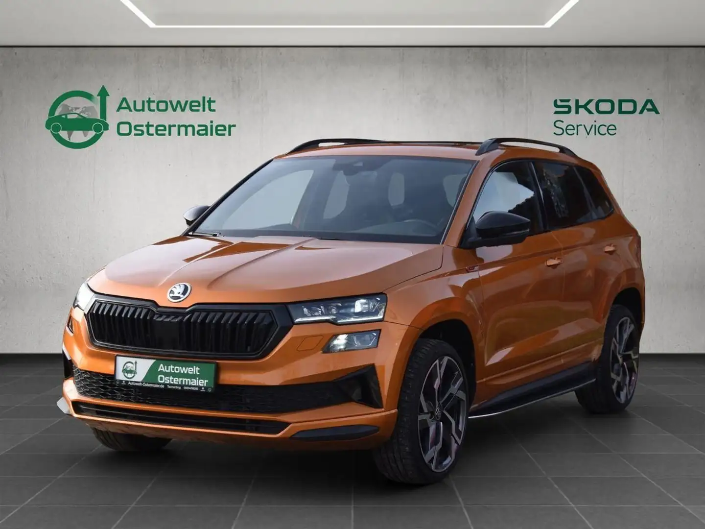 Skoda Karoq 1.5TSI Sportline*AHK*Matrix-LED*ACC*Pano Orange - 1