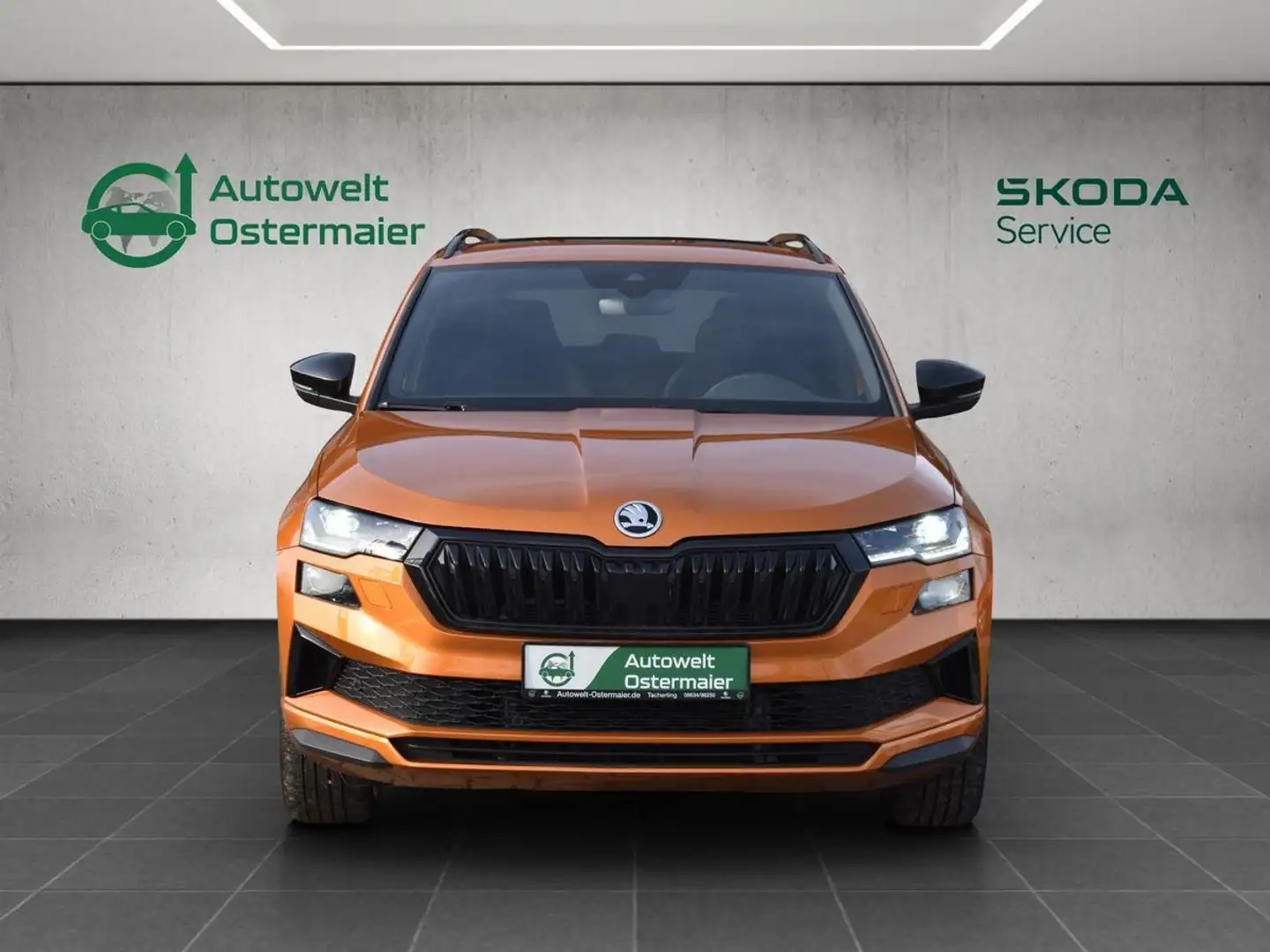 Skoda Karoq 1.5TSI Sportline*AHK*Matrix-LED*ACC*Pano Orange - 2