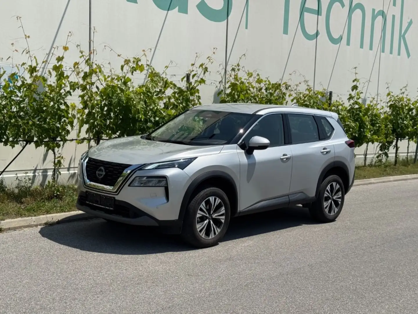 Nissan X-Trail Acenta Silber - 1