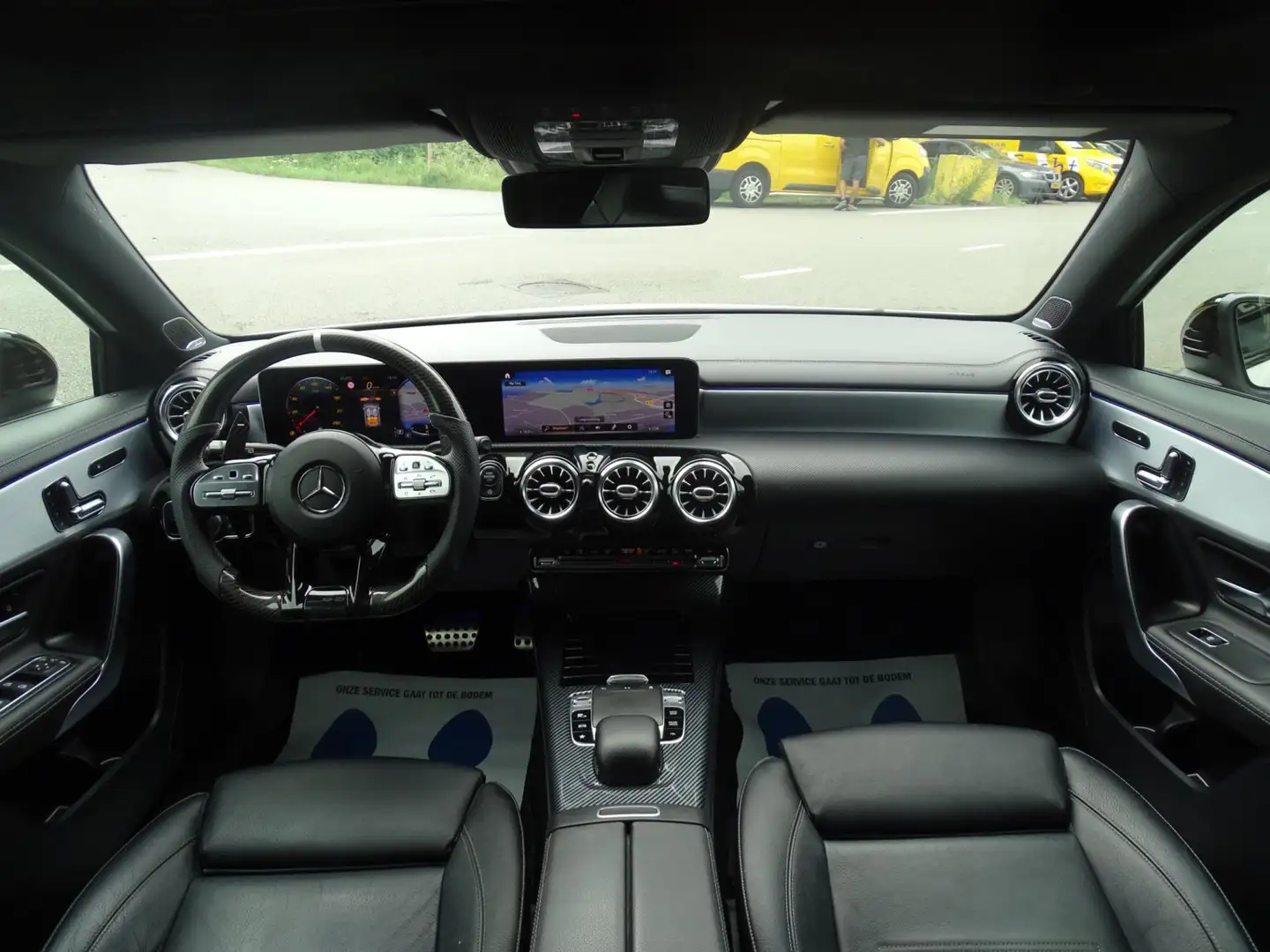 Mercedes-Benz A 200 Launch Edition Premium Plus - PANORAMADAK - SFEERV Wit - 2