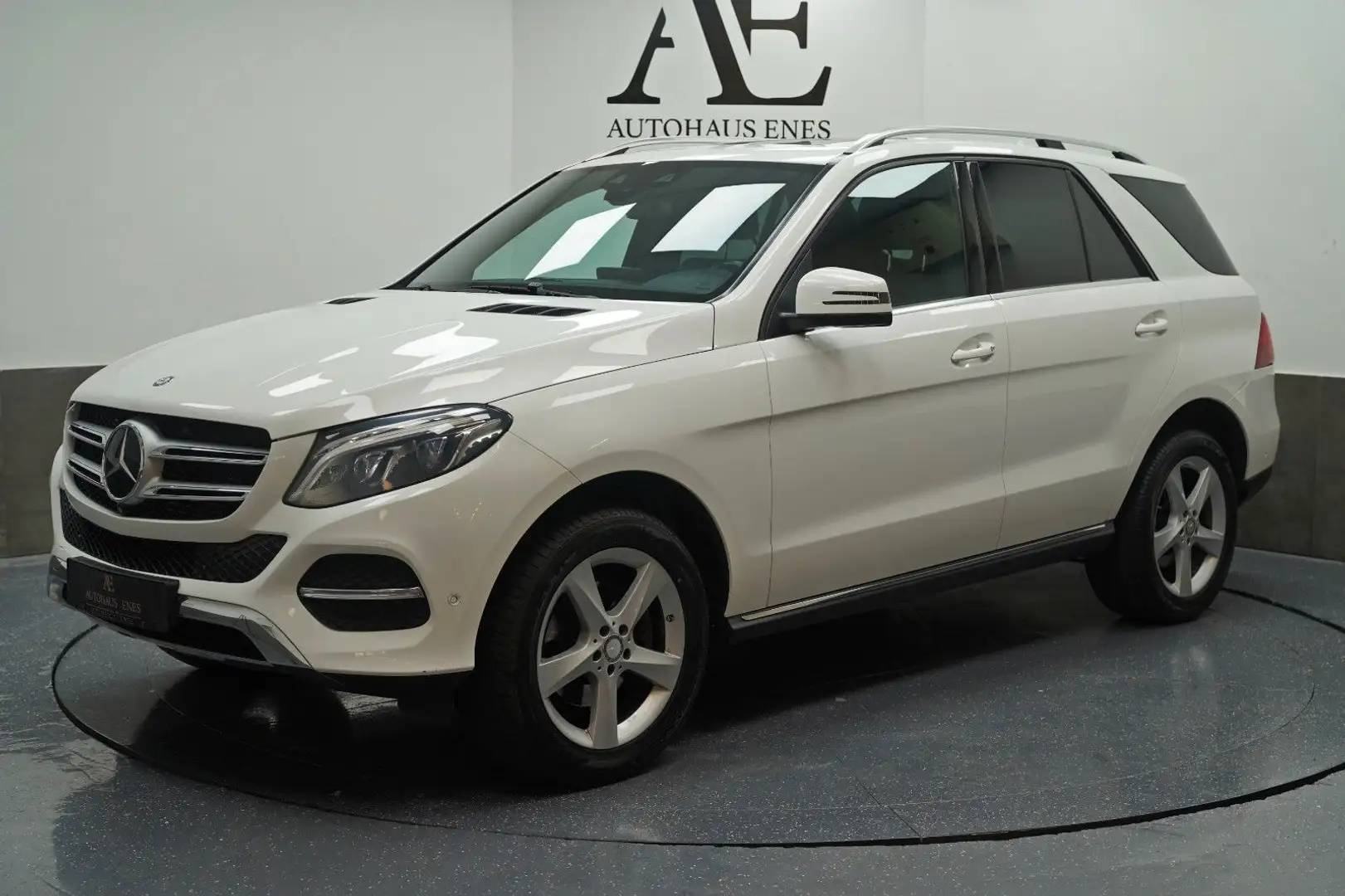 Mercedes-Benz GLE 350 d 4Matic 360°CAM ACC LED TOT.W MEMORY AHK Biały - 1