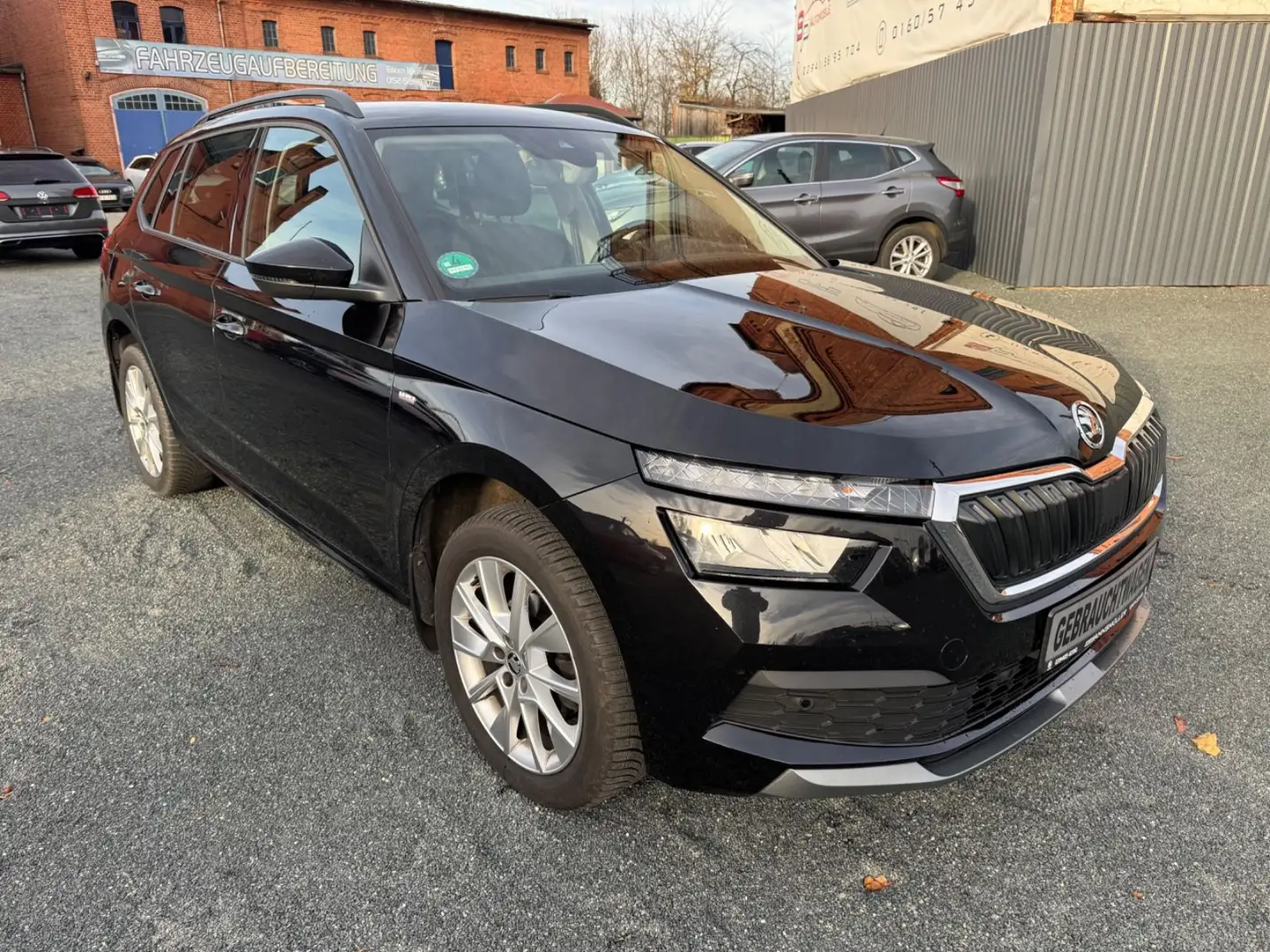 Skoda Kamiq Tour LED / Kamra / Navi / Business-Paket Schwarz - 1