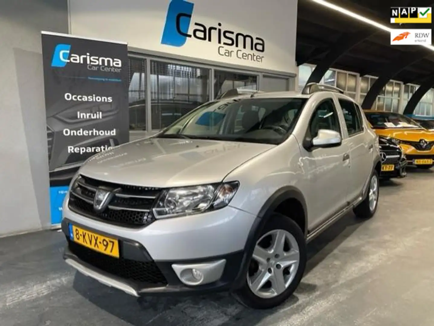 Dacia Sandero 0.9 TCe Stepway Lauréate|Navi|Cruise|PDC|NW Kettin Gris - 1