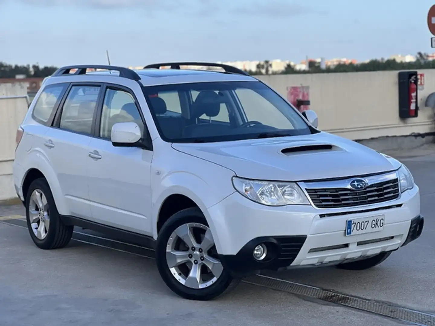 Subaru Forester 2.0D XS Limited Plus White - 2