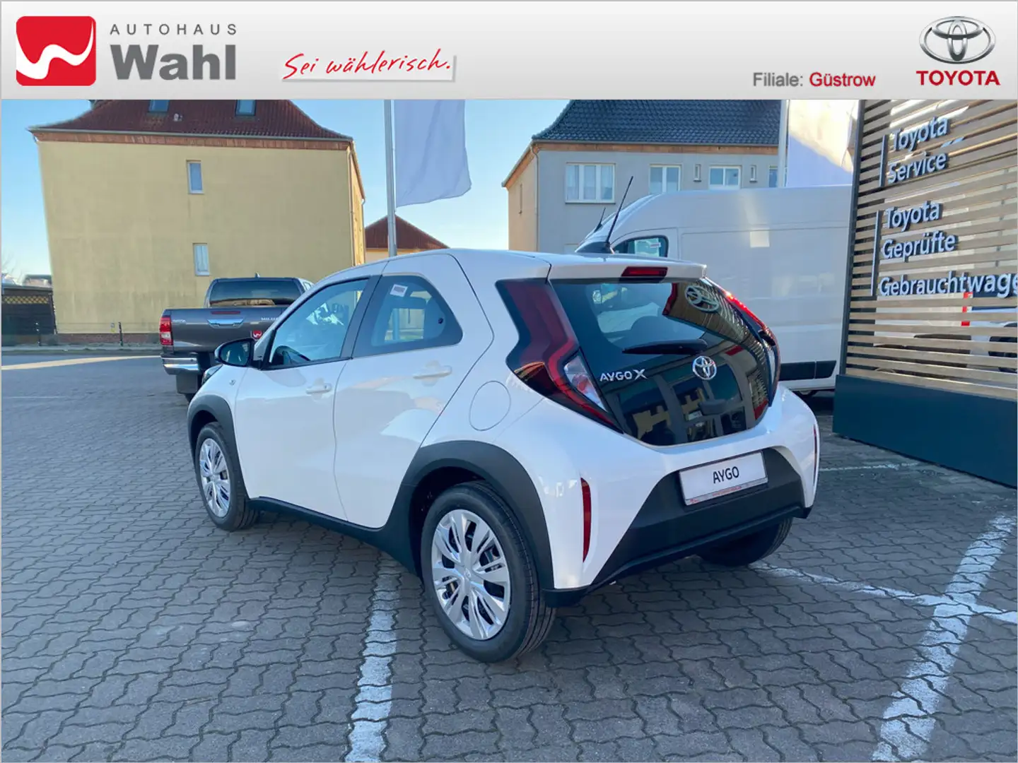 Toyota Aygo X 1.0 Play Weiß - 2