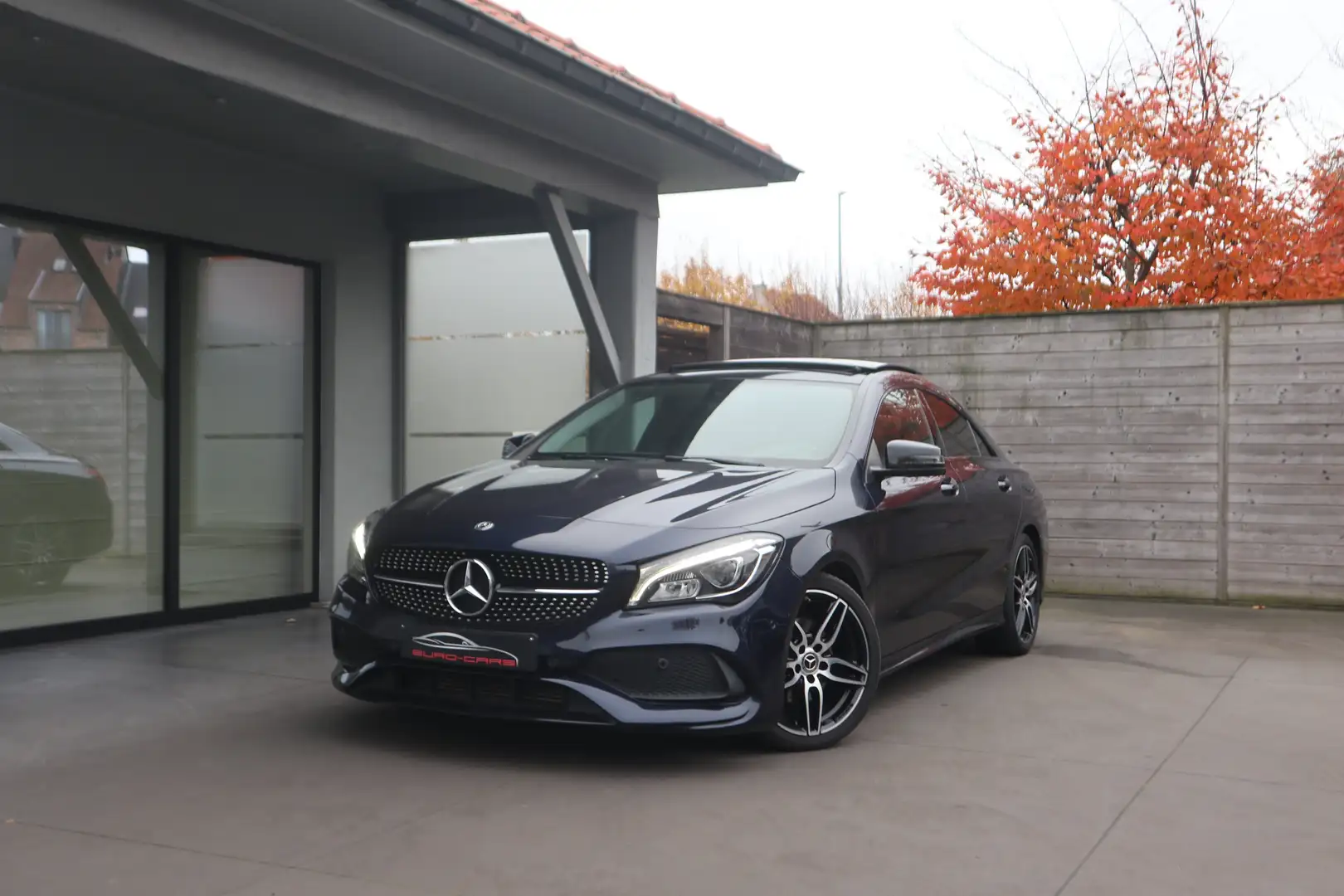 Mercedes-Benz CLA 180 d Aut./1 st eig /AMG/Night/Camera/Panodak/Gps/ Bleu - 1