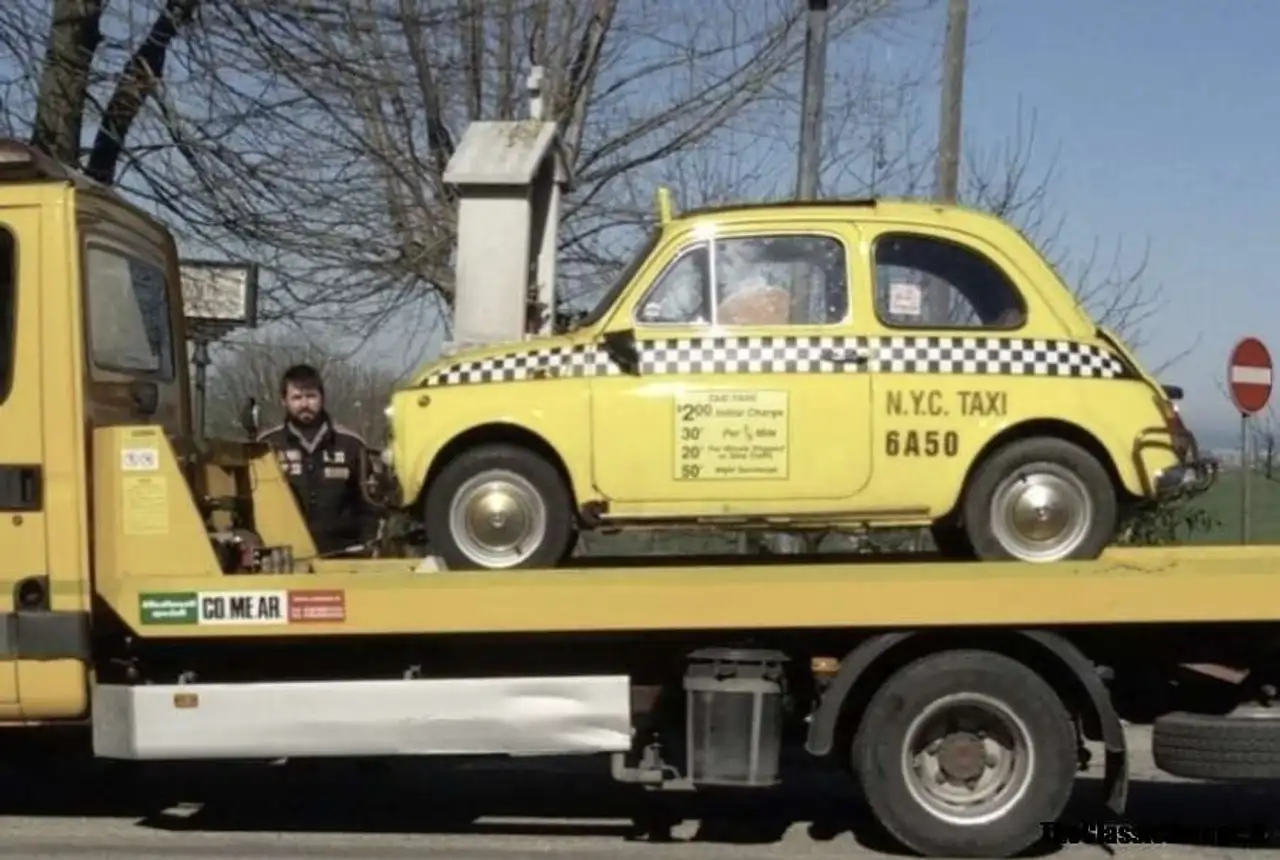 Fiat 500 L ex Taxi Bar Sport Tavullia, foto 11
