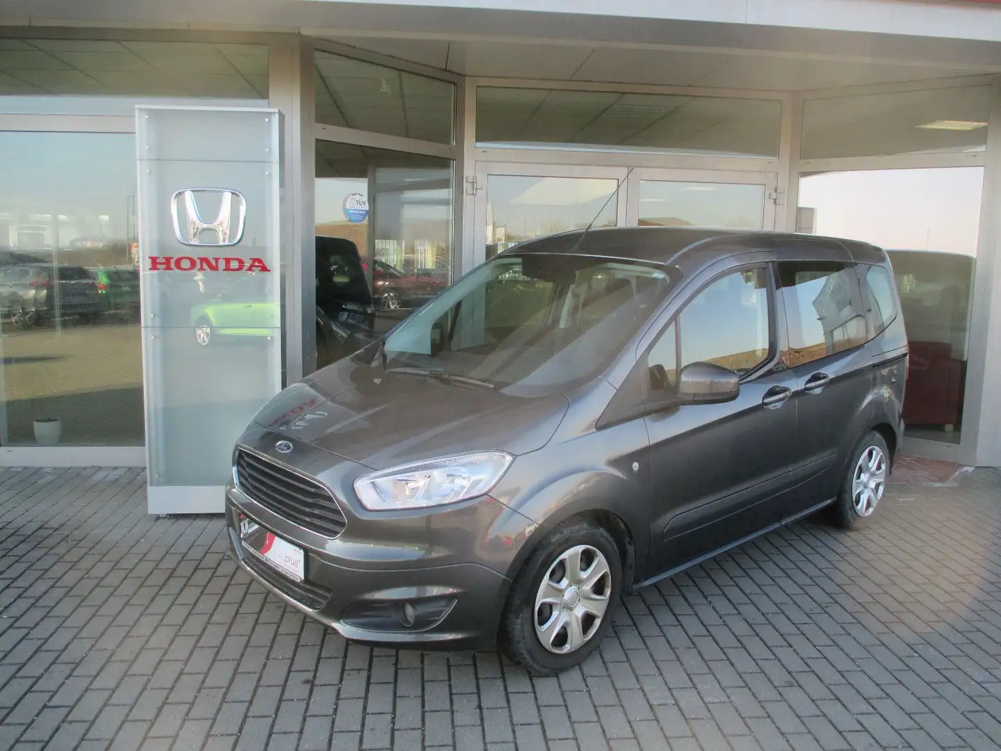 Ford Tourneo Courier Trend Grijs - 1