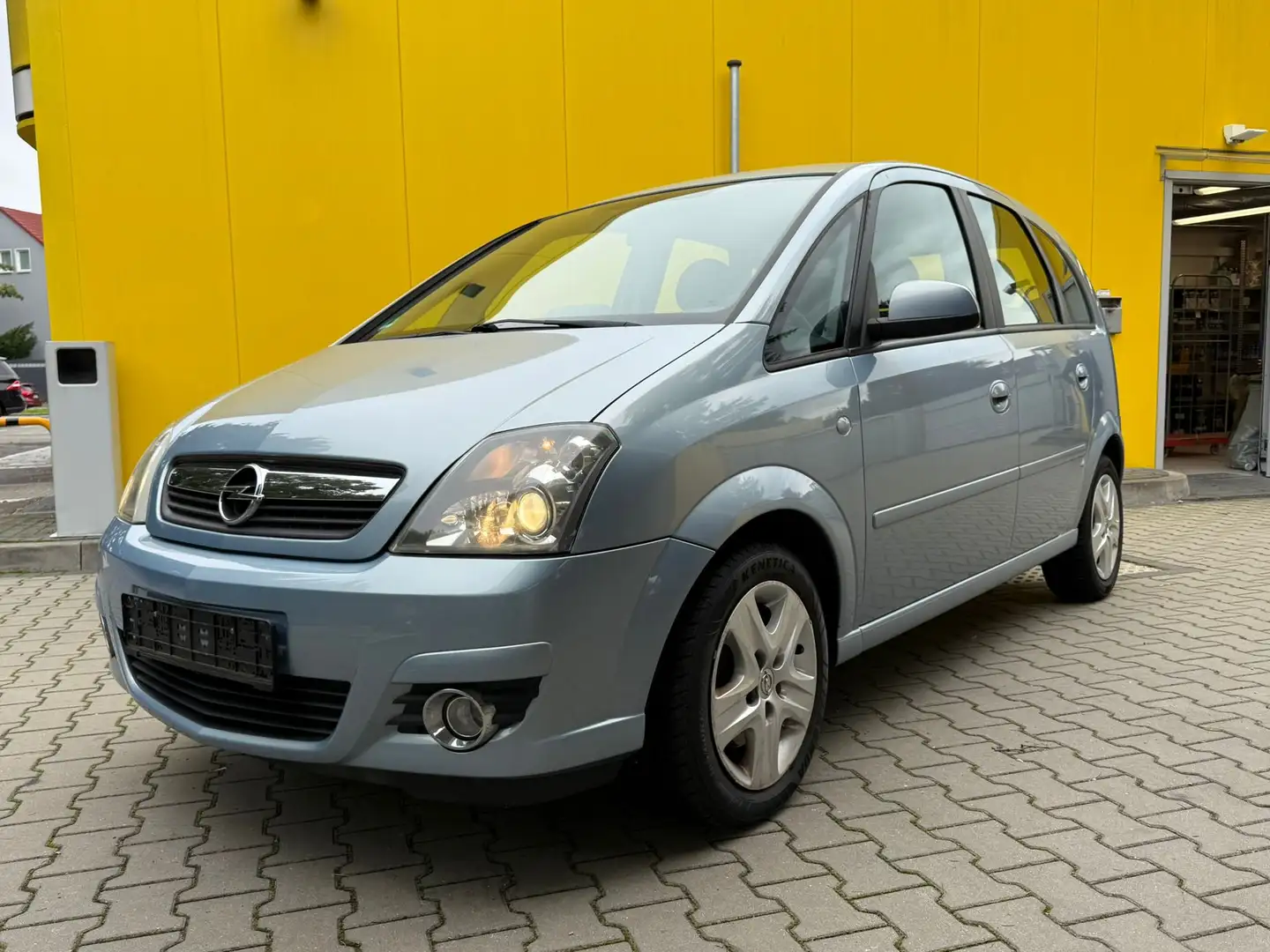 Opel Meriva Editon A 1.6 °Gepflegt°Service° Grau - 1