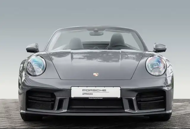 Porsche 911 view 2