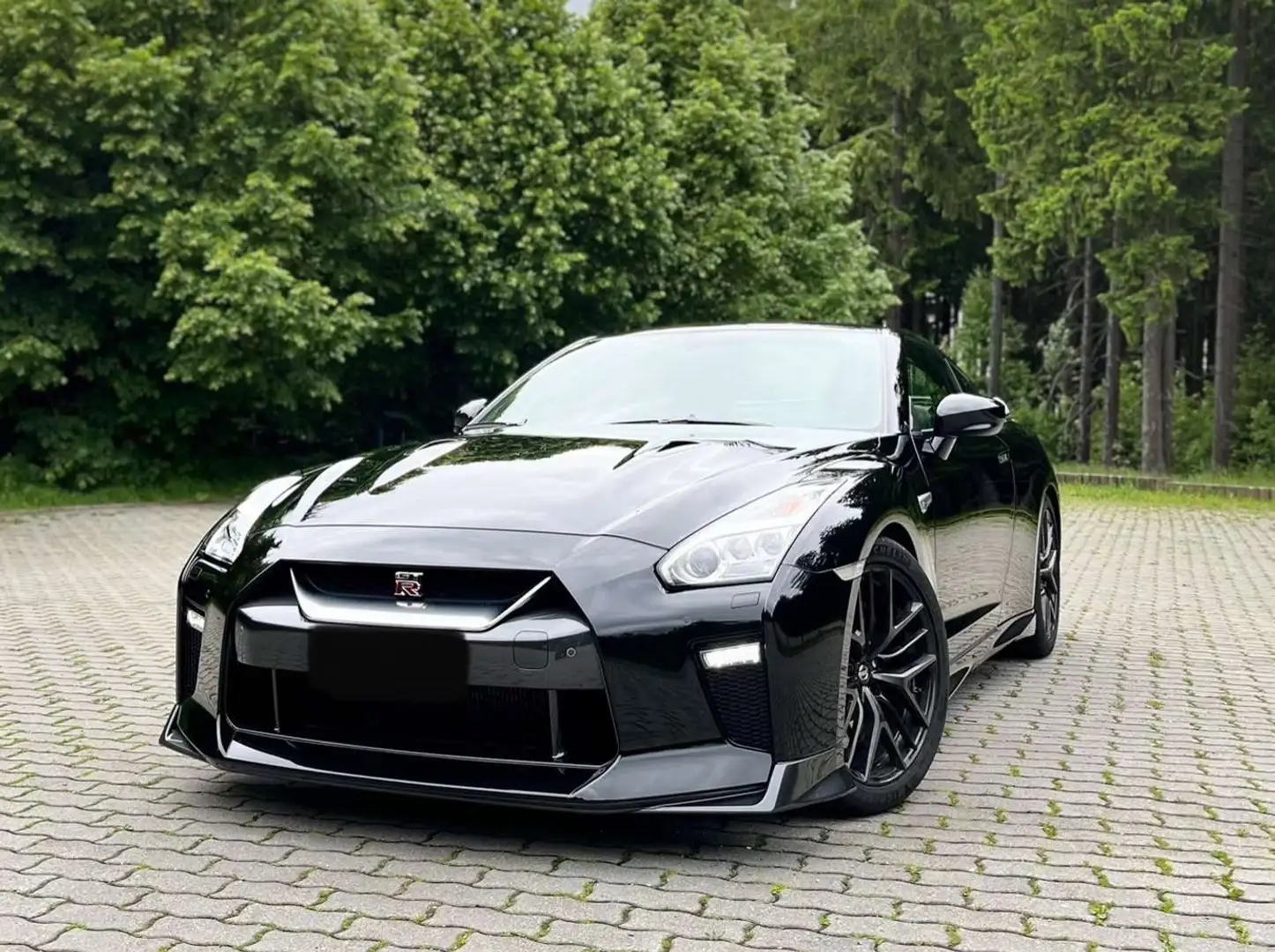 Nissan GT-R Black Edition Neuwagenzustand Schwarz - 1