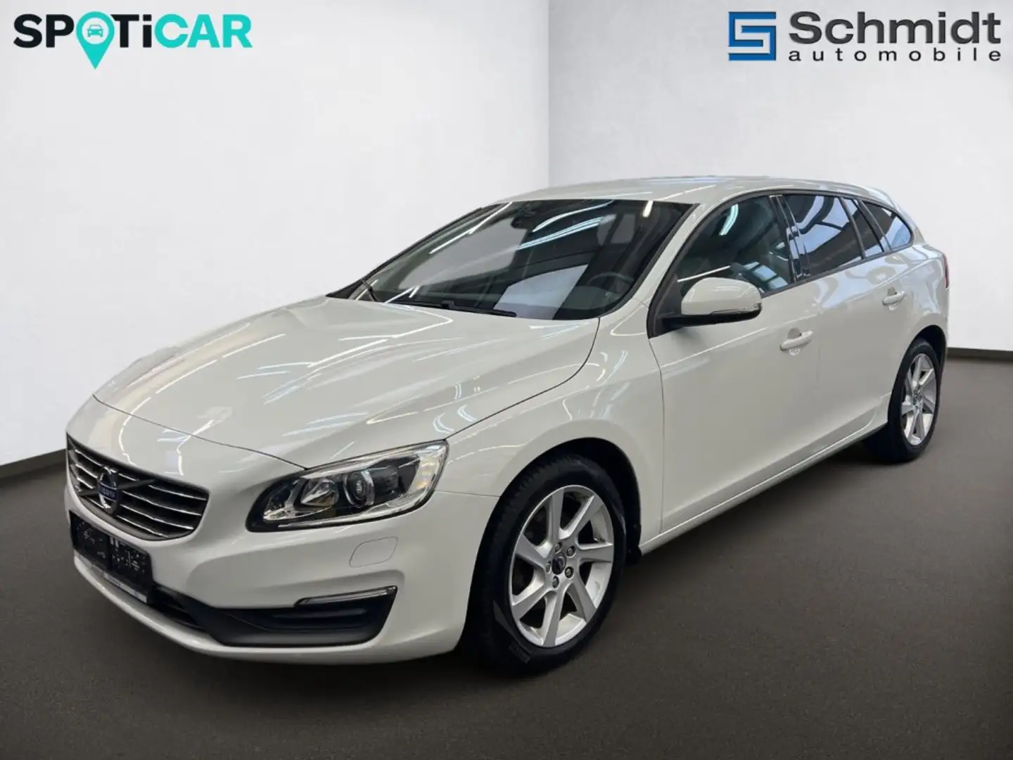 Volvo V60 D3 Kinetic Weiß - 2