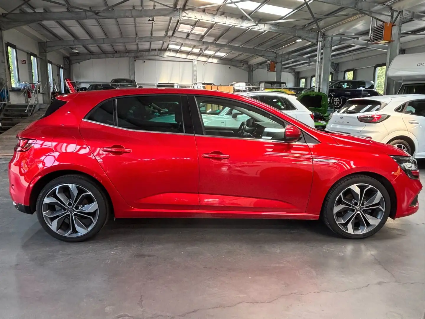 Renault Megane 1.3 TCe BOSE-Edition Rouge - 2