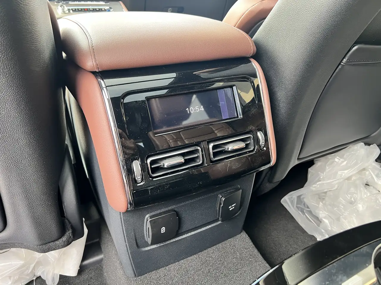 Lincoln Aviator снимка Lincoln Aviator