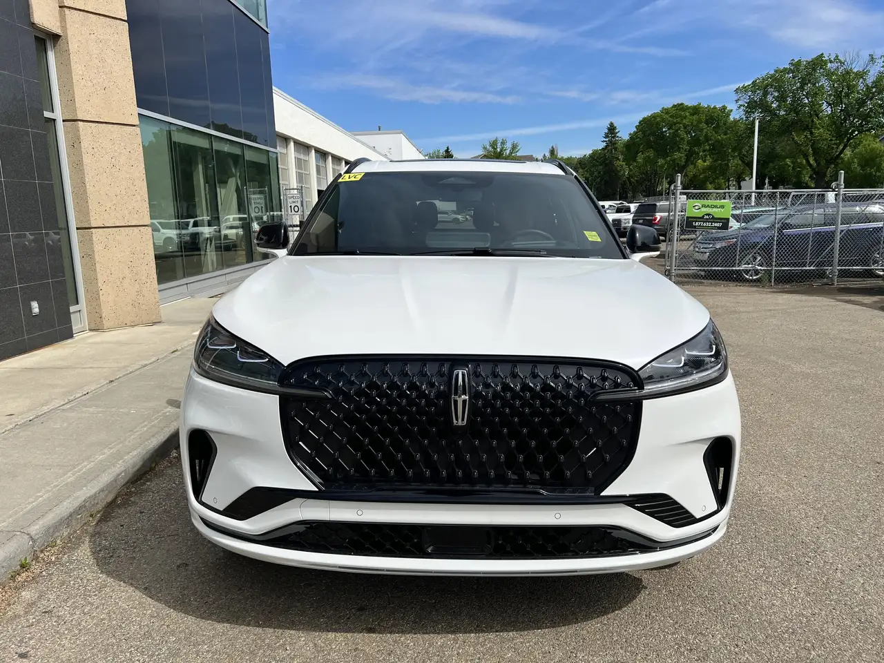 Lincoln Aviator снимка Lincoln Aviator