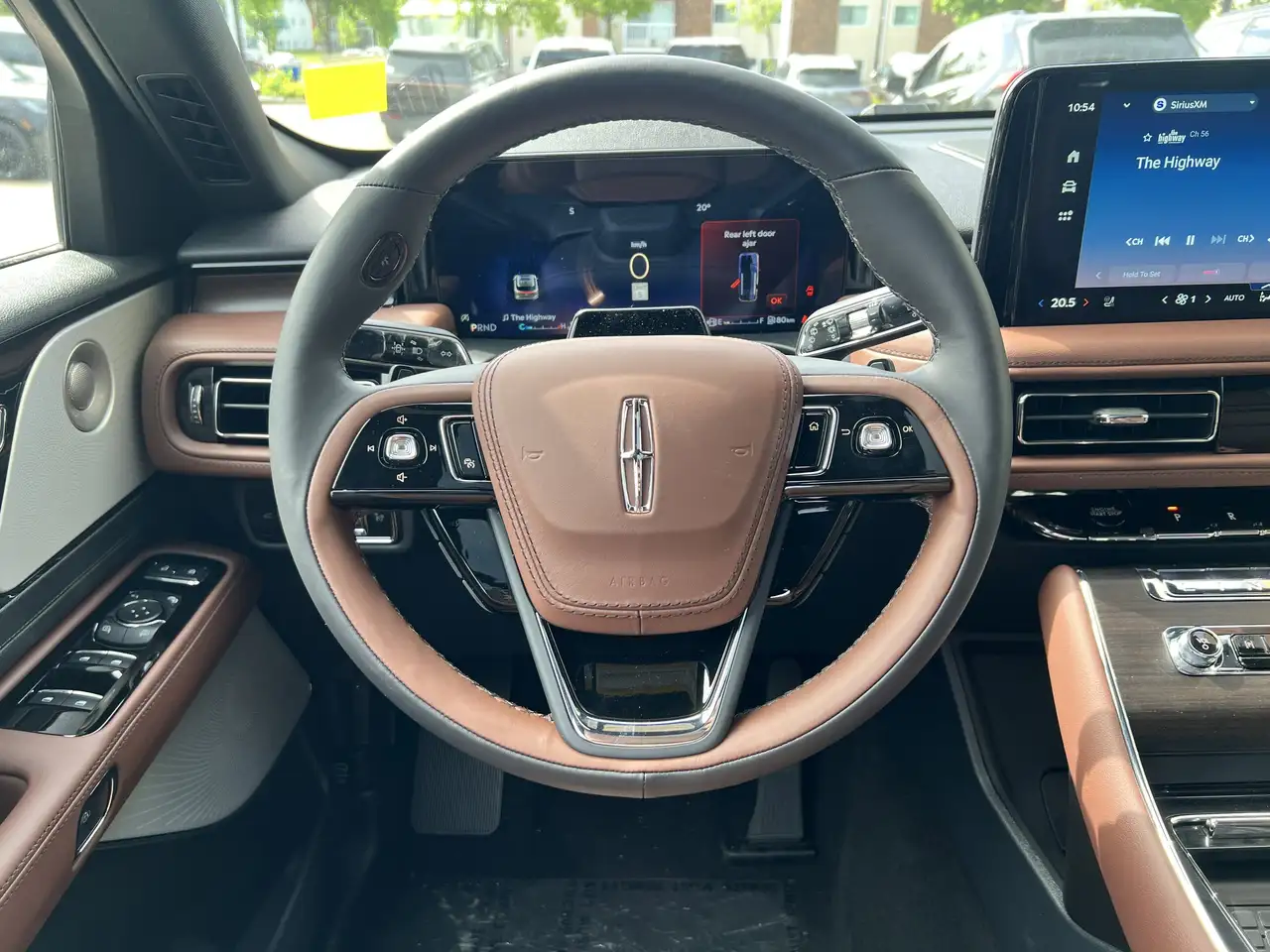 Lincoln Aviator снимка Lincoln Aviator