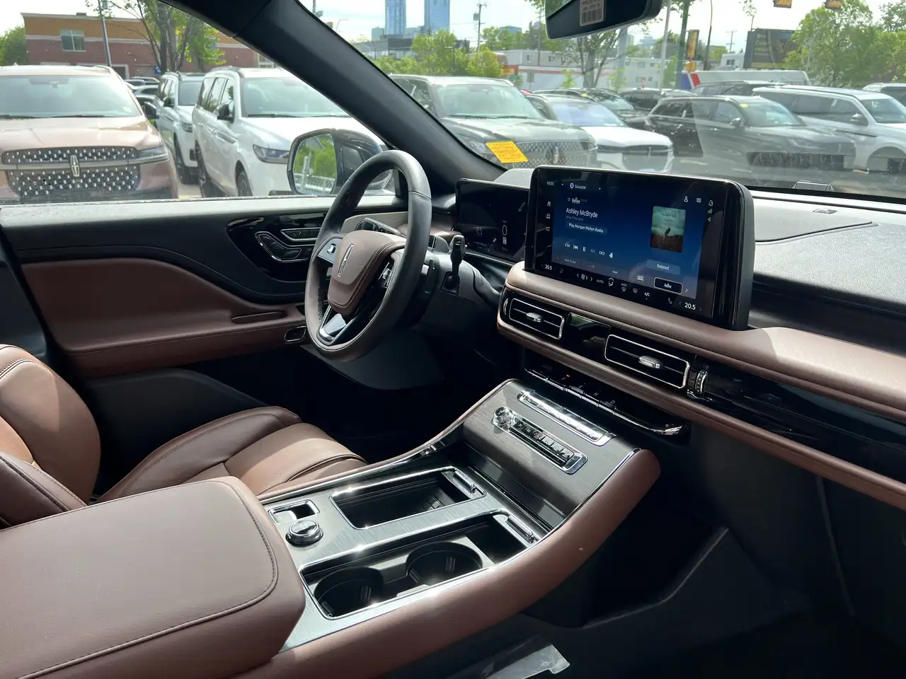 Lincoln Aviator снимка Lincoln Aviator