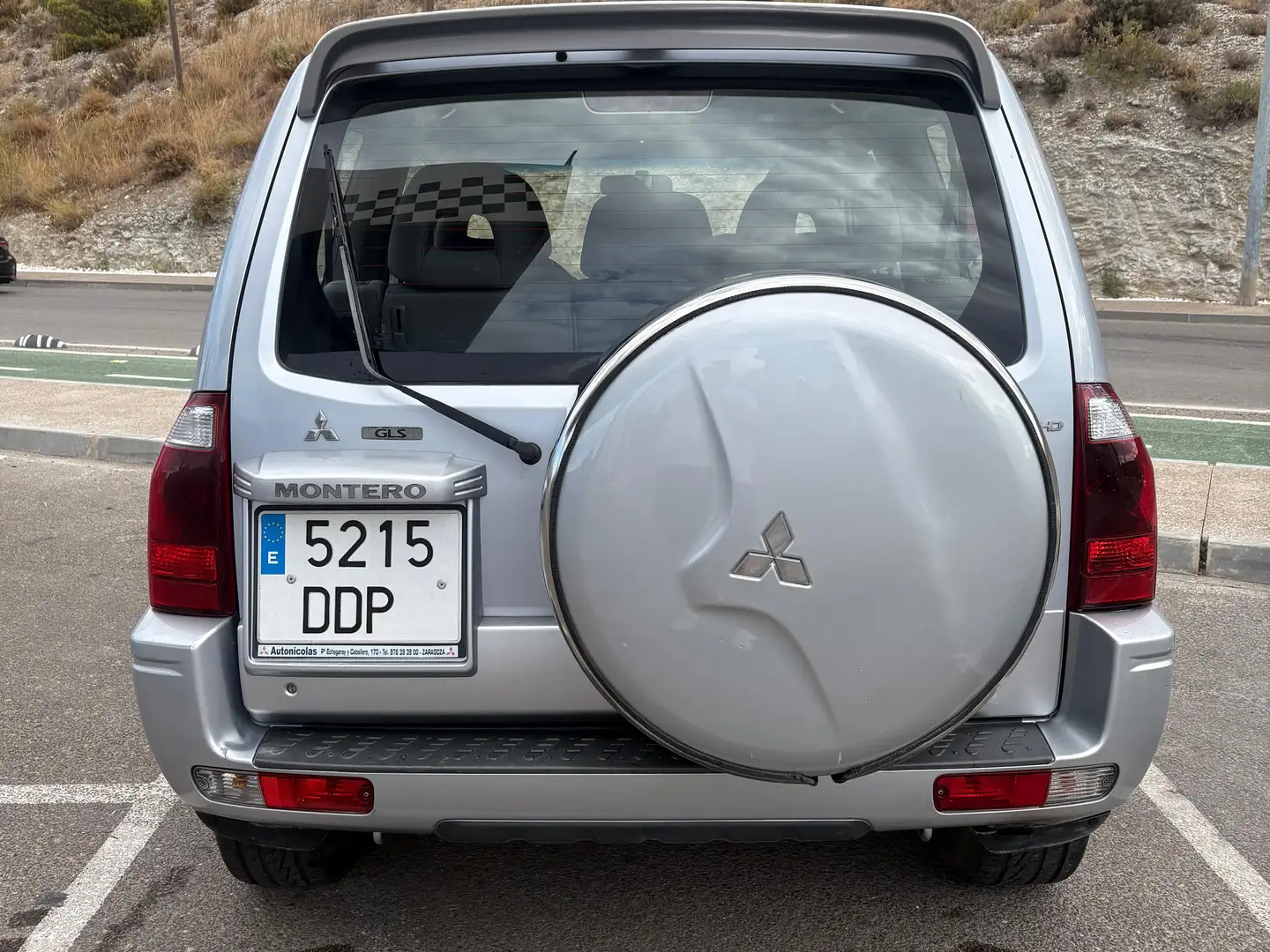 Mitsubishi Montero Montero 3.2 DI-D GLS Gris - 2
