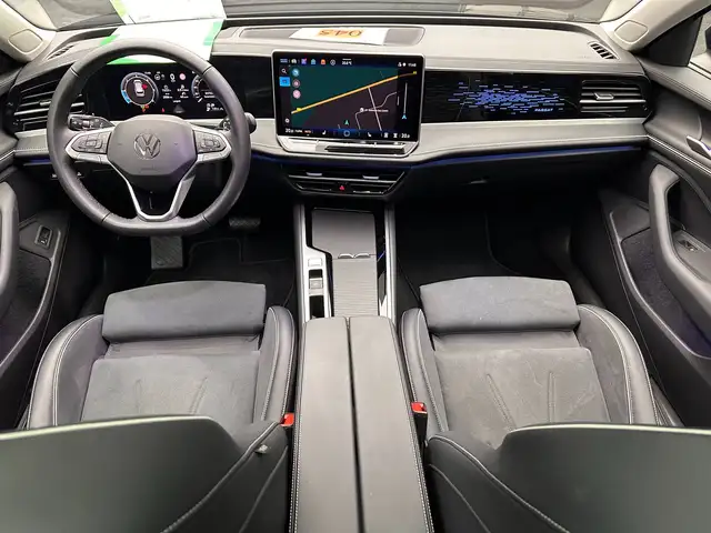 Volkswagen Passat view 13