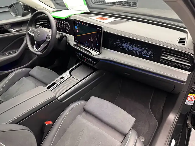 Volkswagen Passat view 12