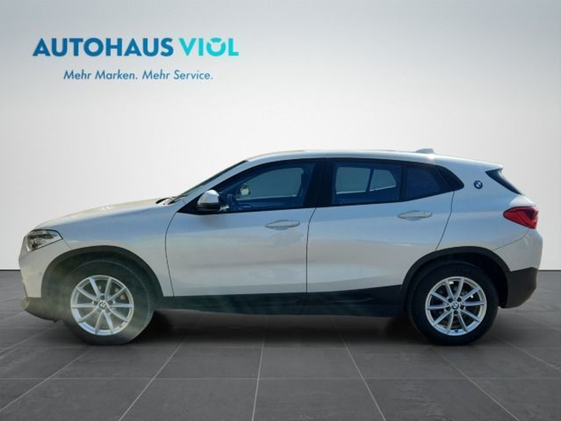 BMW X2 sDrive18i — photo 2
