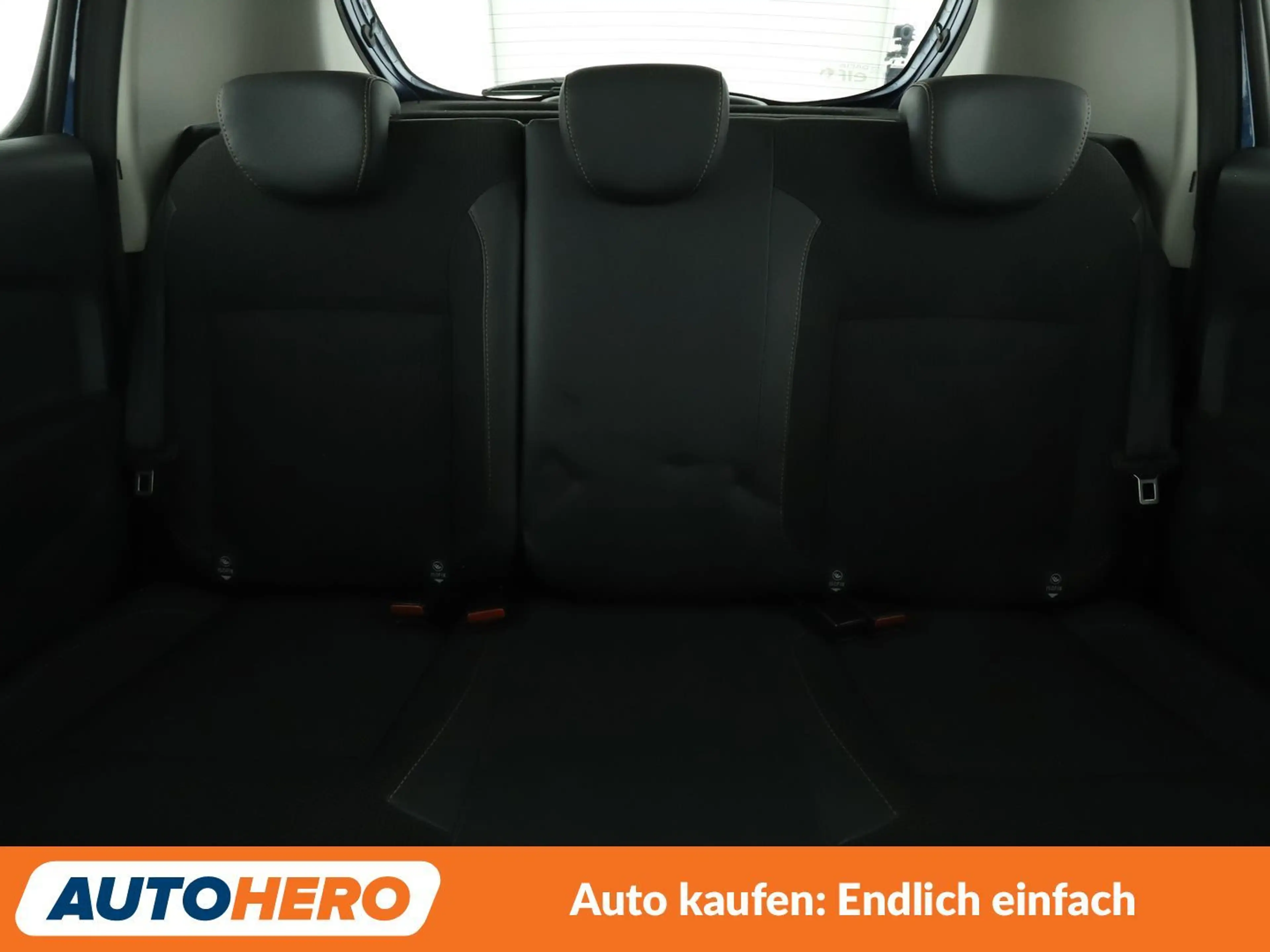 Dacia Sandero 0.9 TCe Stepway Celebration Aut.*NAVI*CAM* — photo 15