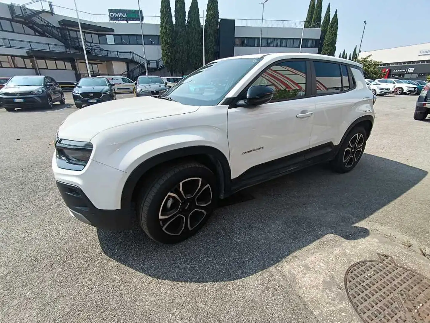 Jeep Avenger Ice My24 Summit 1.2 100cv Bianco - 1
