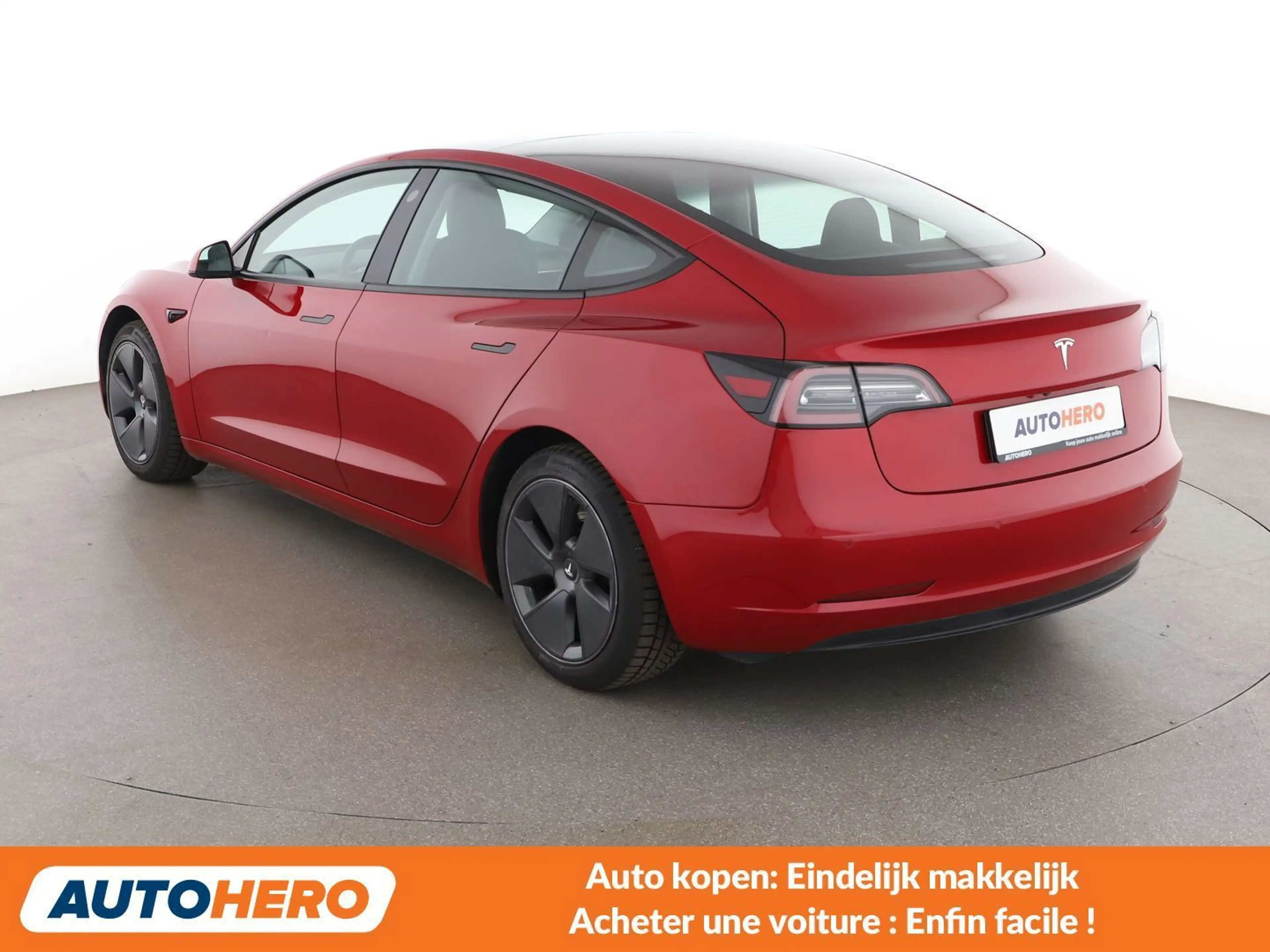 Tesla Model 3 Standard Range Plus RWD — photo 4