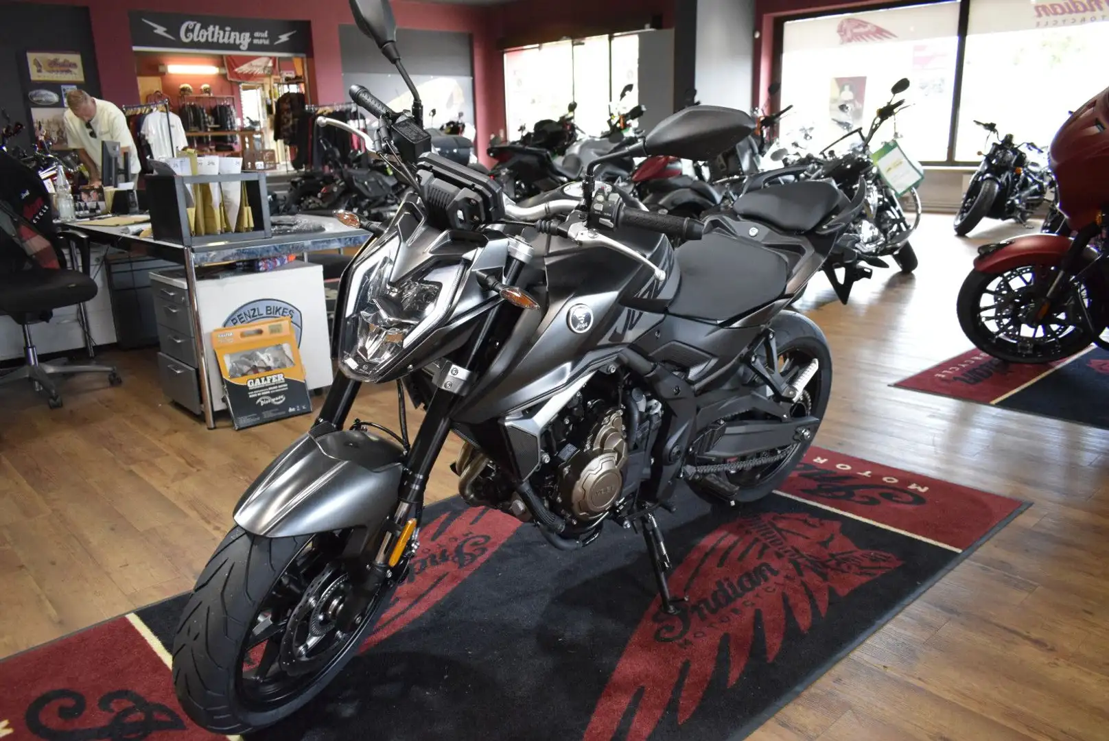 Voge R625 ABS 4,69%Finanz, vor Ort Noir - 1